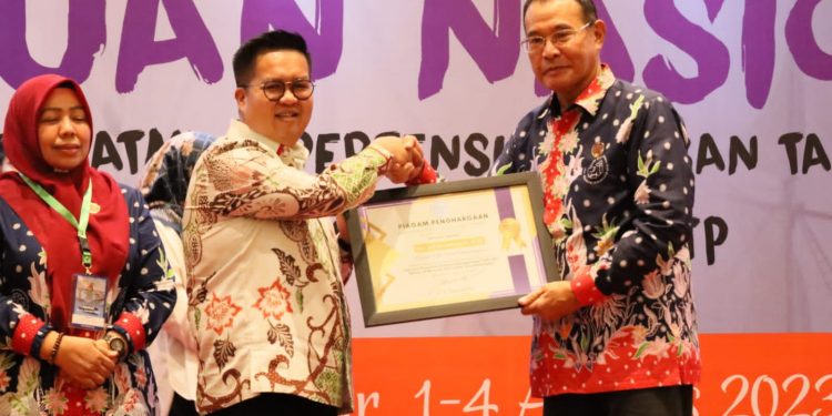 Kukar Raih Penghargaan Adinkes 2023, Rendi Solihin Apresiasi Keberhasilan Nakes