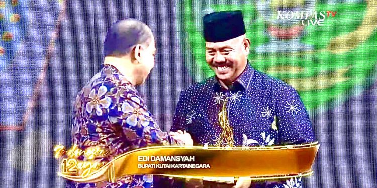 Kukar Raih Penghargaan Dari Kompas TV Lewat Inovasi Program DiSAPA
