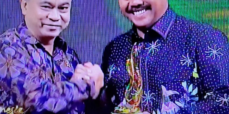 Kukar Raih Penghargaan Dari Kompas TV Lewat Inovasi Program DiSAPA