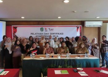 Tingkatkan Kompetensi Pelaku Usaha Melalui Pelatihan dan sertifikasi Penjamah Makanan