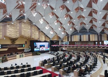 Komitmen Tuntaskan Tugas Legislasi, Tiga Ranperda Disahkan Jadi Perda