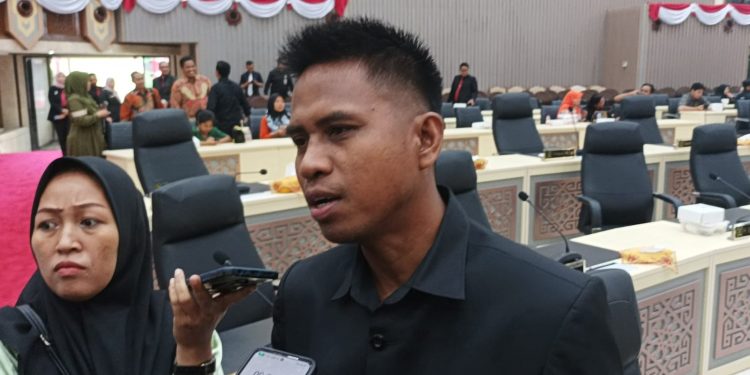 Sutomo Jabir Desak Pemprov Kaltim Upayakan Peningkatan Jalan Di Berau