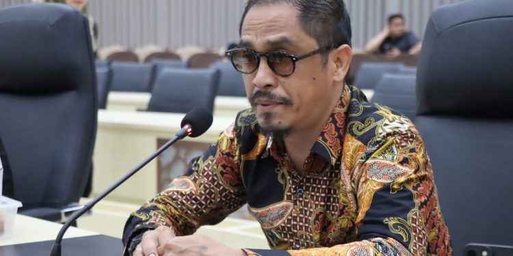 Aktif Hadiri Rapat Paripurna, Marthinus Apresiasi Kinerja Pj Gubernur Kaltim