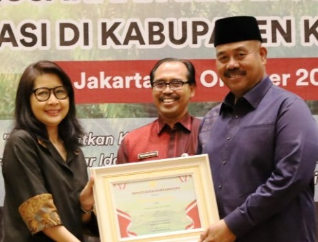 Bupati Kukar Beri Penghargaan kepada Perusahaan Perkebunan, Ini Kontribusi Mereka