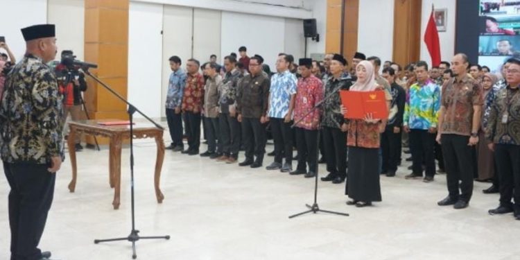 Pelantikan 170 Pejabat Baru oleh Bupati Kukar untuk Restrukturisasi Kemajuan Administrasi