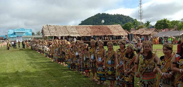 Festival Budaya Mecaq Undat Tabang Dongkrak Ekonomi Masyarakat