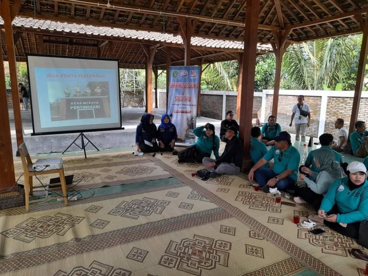 12 Pemenang ATWI Kukar Belajar Kelola Wisata dari Desa Wisata Pentingsari Yogyakarta