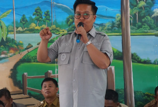 Wabup Kukar Perkuat Komitmen Pemkab Dukung Poklahsar dan Pokdakan Melalui Bantuan dan Kredit Kukar Idaman