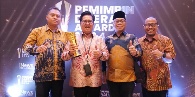 Berkat Program Mumpuni, Rendi Solihin Dinobatkan sebagai Tokoh Ekonomi Kreatif & UMKM Kukar