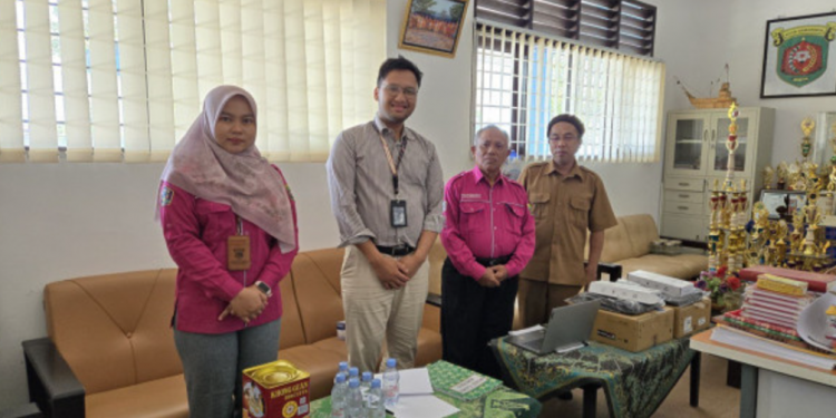 Kunjungi SMPN 15 Samarinda, Telkom Sinergikan Digitalisasi dan Efisiensi Pengadaan Sekolah