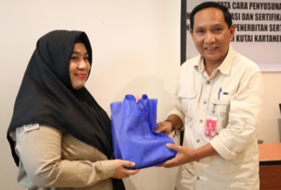 Peningkatan Kompetensi SDM, Asisten II Setkab Kukar Buka Pelatihan Sertifikasi Dinas Perkim