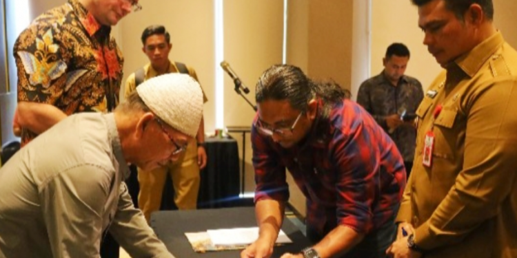 Pjs Bupati Kukar Dukung Kemitraan Baru antara PT REA Kaltim dan Koperasi Sumber Bumi Jaya