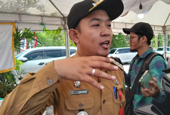 Lurah Melayu Gencarkan Penertiban Parkir Liar di Jalan yang Diperluas