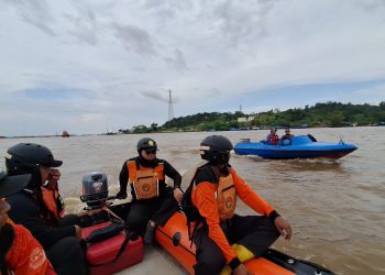 Kapal Klotok Karam Usai Tersenggol Tugboat di Sungai Mahakam, Satu Orang Hilang
