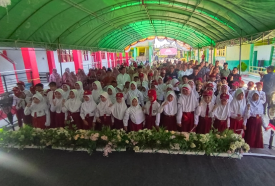 Bupati Kukar Resmikan Rehabilitasi SD dan Gedung BPU di Muara Badak