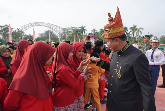 Peringati Hardiknas 2025, Sekda Kukar Soroti Pentingnya Komitmen terhadap Dunia Pendidikan