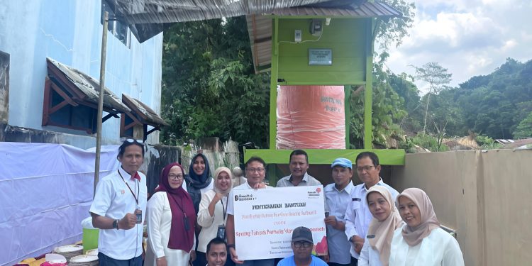 Telkom Bangun Akses Air Bersih di Lempake, Warga Sambut Antusias