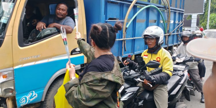 Seribu Mawar untuk Samarinda,  Budaya Warnai Depan Kantor Gubernur Kaltim