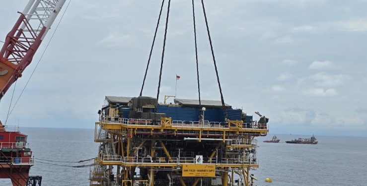 PT Pertamina Hulu Mahakam Berhasil Selesaikan Pemasangan Jacket dan Topside Platform Offshore Manpatu Berbobot 1000 Ton